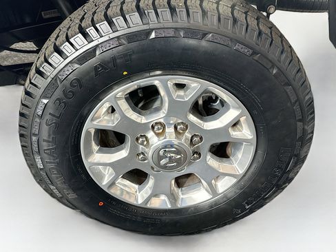 Used 2024 RAM 2500 Laramie image 11