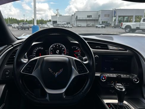 Used 2018 Chevrolet Corvette Stingray Coupe w/ Carbon Flash Badge Package RWD image 11