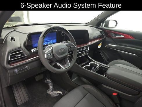 New 2026 Chevrolet Traverse Z71 w/ Enhanced Driving Package image 10