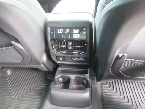Used 2024 Jeep Grand Cherokee L Laredo AWD/4WD image 33