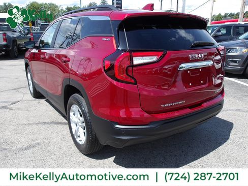 Used 2023 GMC Terrain SLE w/ Driver Convenience Package AWD/4WD image 5