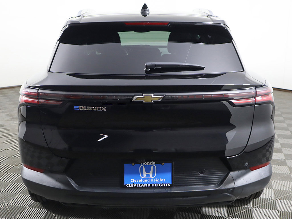 Used 2026 Chevrolet Equinox EV LT FWD image 14
