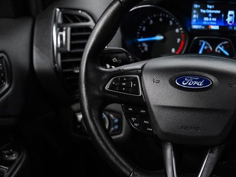 Used 2019 Ford Escape Titanium image 21