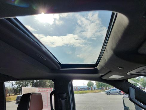 Certified 2025 GMC Sierra 2500 Denali Ultimate image 11