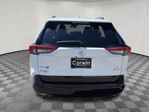 Used 2025 Toyota RAV4 SE AWD/4WD image 8