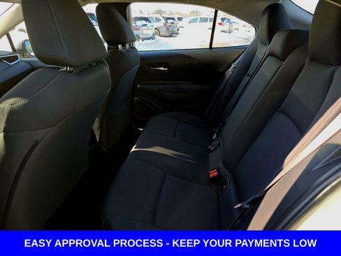 Used 2021 Toyota Corolla LE image 10