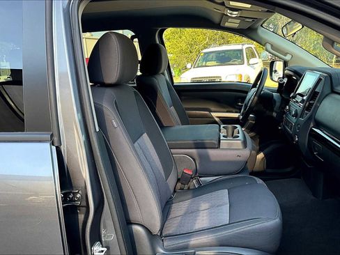 Used 2024 Nissan Titan SV w/ Accessory Utility Package image 15