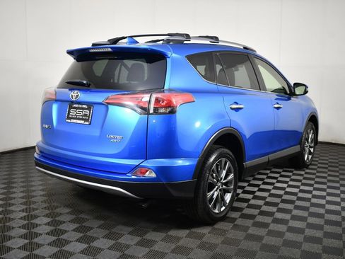 Used 2018 Toyota RAV4 Limited image 7