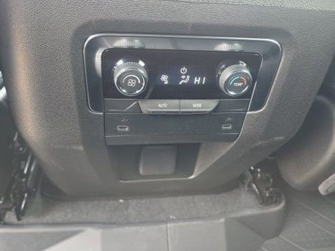 New 2026 Chevrolet Suburban LS image 26