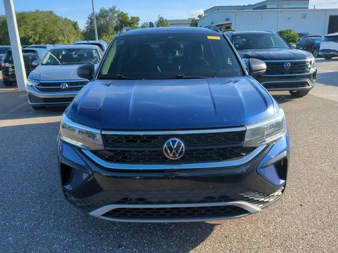 Certified 2022 Volkswagen Taos S FWD image 5