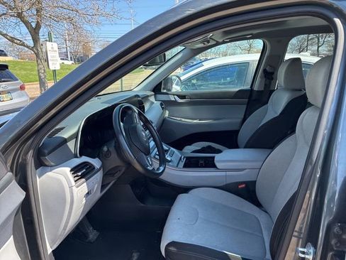 Used 2022 Hyundai Palisade SEL w/ Convenience Package image 5
