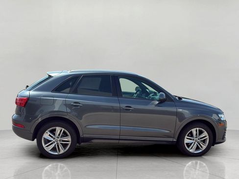 Used 2018 Audi Q3 2.0T Premium w/ Convenience Package AWD/4WD image 7