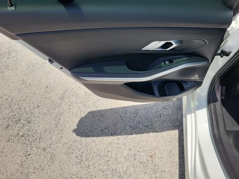 Used 2023 BMW 330i Sedan w/ Premium Package RWD image 16