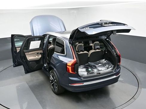 New 2026 Volvo XC90 B6 Plus w/ Protection Package Premier image 52