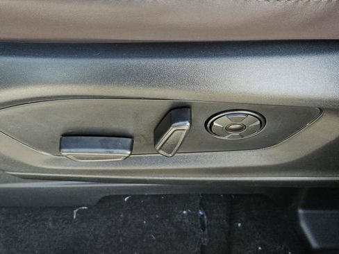 New 2026 Ford Explorer Platinum image 27