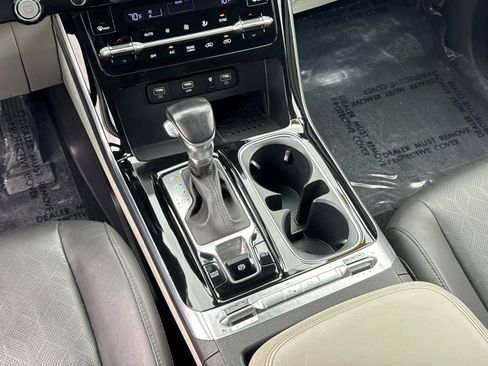 Used 2022 Kia Carnival SX image 25