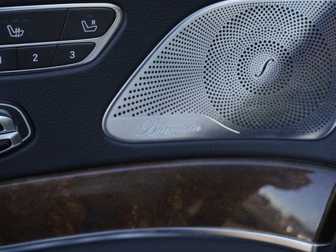 Used 2014 Mercedes-Benz S 550 Sedan image 27