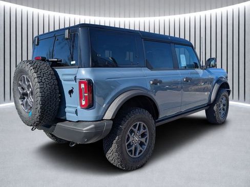 New 2025 Ford Bronco Badlands image 3