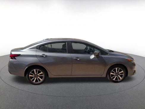 Used 2025 Nissan Versa SV image 16