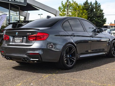 Used 2018 BMW M3 w/ Executive Package RWD image 5