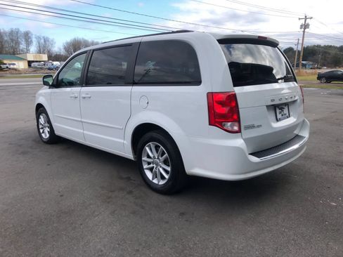 Used 2014 Dodge Grand Caravan SXT w/ UConnect Hands-Free Group FWD image 7