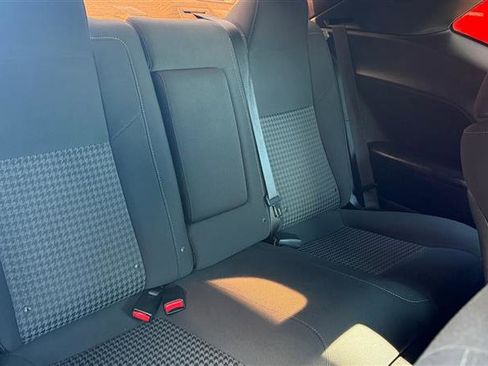 Used 2019 Dodge Challenger R/T image 9