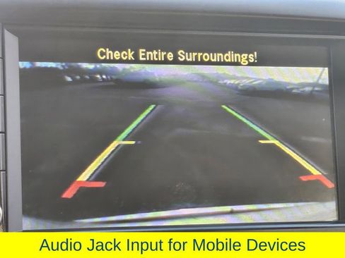 Used 2016 Chrysler Town & Country Touring image 26