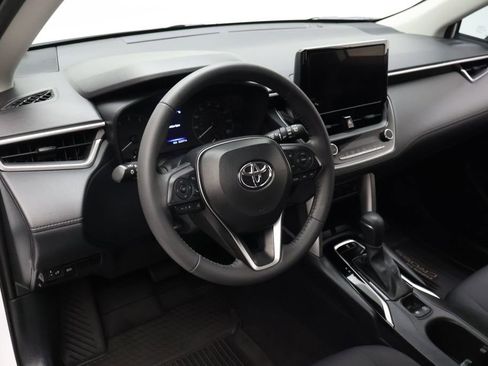 Certified 2024 Toyota Corolla Cross LE image 15