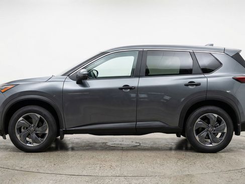Used 2025 Nissan Rogue SV image 5