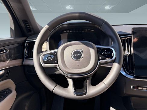 Certified 2026 Volvo XC90 B6 Plus w/ Protection Package Premier AWD/4WD image 16
