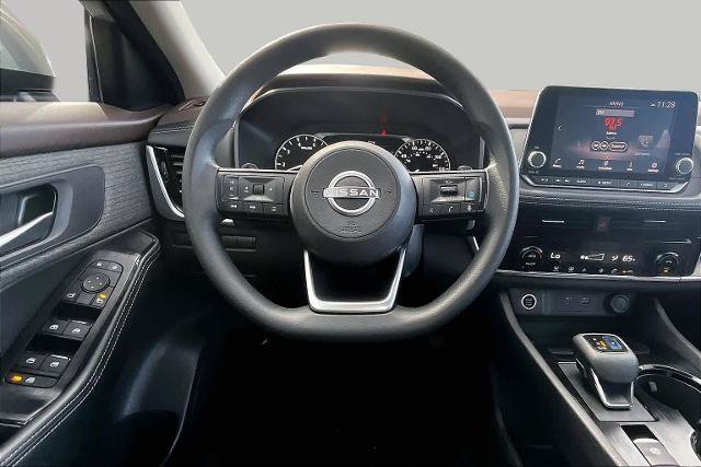 Certified 2022 Nissan Rogue SV FWD image 6