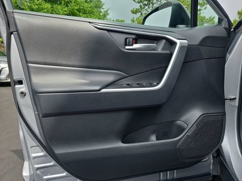 Certified 2025 Toyota RAV4 XLE AWD/4WD image 29
