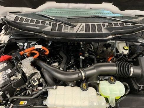 Used 2025 Ford F150 Lariat w/ Equipment Group 501A Mid AWD/4WD image 34