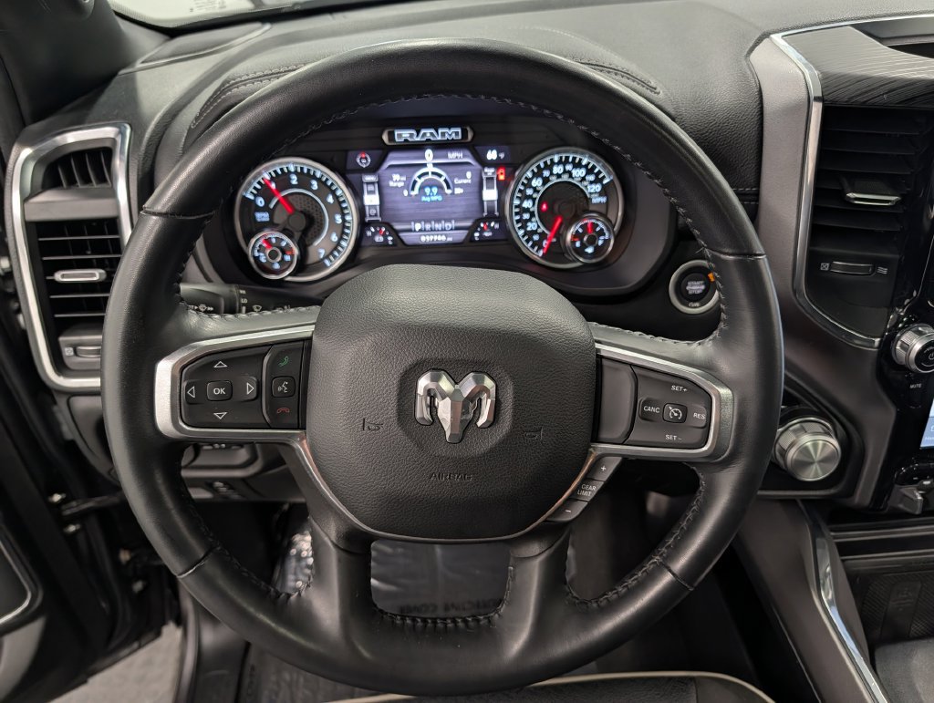 Used 2024 RAM 1500 Laramie AWD/4WD image 20