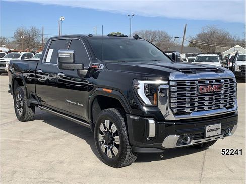 Used 2025 GMC Sierra 3500 Denali w/ Denali Reserve Package image 3