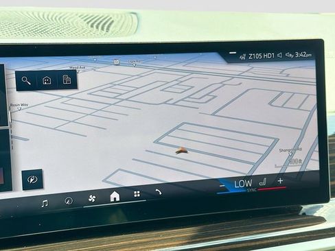 Used 2025 BMW X5 xDrive40i w/ Climate Comfort Package image 33