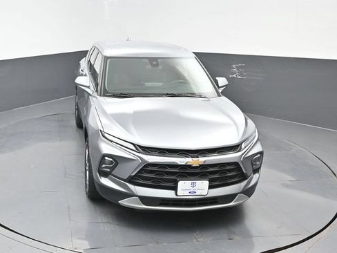 Used 2025 Chevrolet Blazer LT AWD/4WD image 19