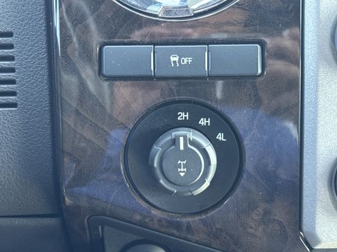 Used 2015 Ford F350 Platinum image 9