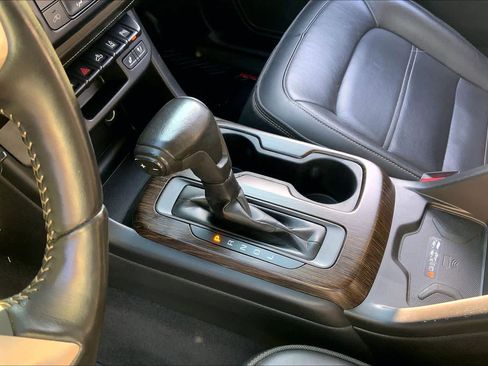 Used 2019 GMC Canyon Denali image 16