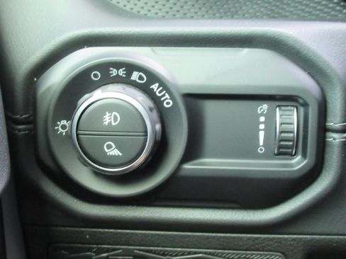 Certified 2024 Jeep Gladiator Mojave w/ Safety Group AWD/4WD image 25