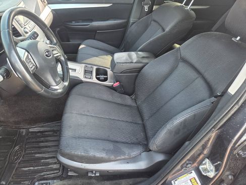 Used 2012 Subaru Outback 2.5i Premium AWD/4WD image 8