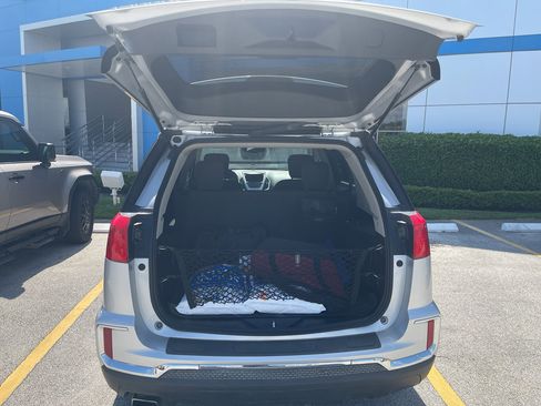 Used 2016 GMC Terrain SLE w/ Chrome Edition image 4