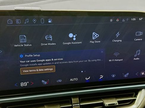 Used 2024 Chevrolet Equinox EV LT image 17