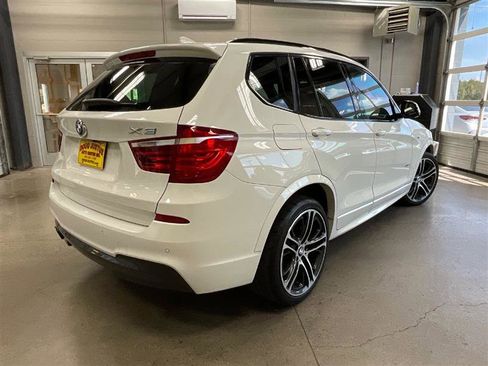 Used 2017 BMW X3 sDrive28i image 5