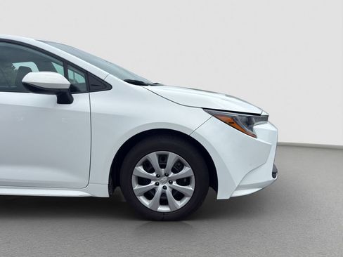 Used 2024 Toyota Corolla LE FWD image 20