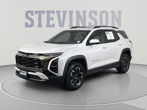 Used 2025 Chevrolet Equinox ACTIV w/ Safety and Technology Package AWD/4WD image 3