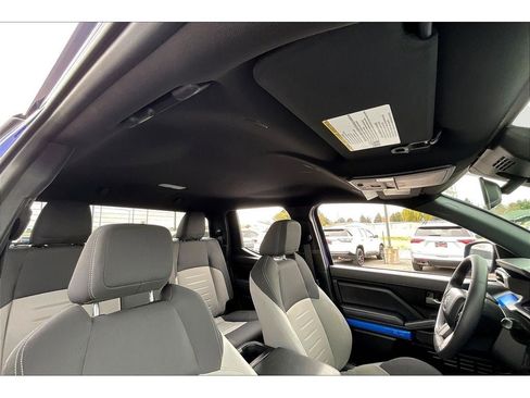 Used 2024 Toyota Tacoma TRD Sport image 24