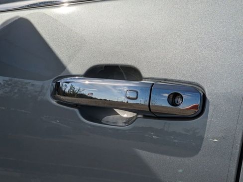 Used 2024 Chevrolet Silverado 2500 High Country w/ Technology Package image 34