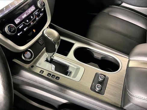 Used 2018 Nissan Murano Platinum image 16
