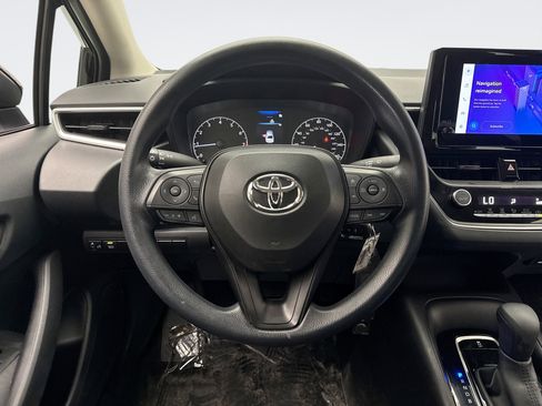 Used 2024 Toyota Corolla LE FWD image 12